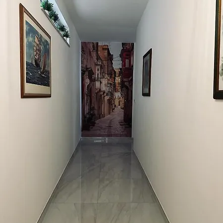 Homestay Seaside Marsaskala